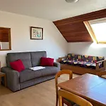 De La Hoz Apartment *