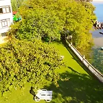 De La Hoz Apartment