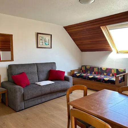 De La Hoz Apartment *